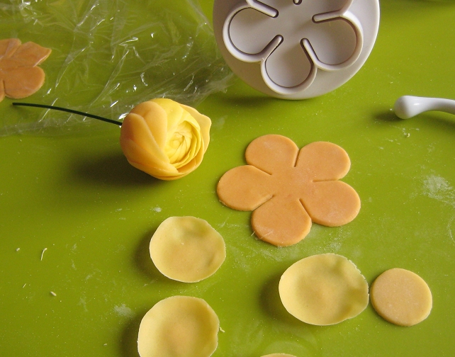 Leinikki&terälehdet