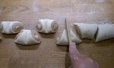 Korvapuustin työstäminen