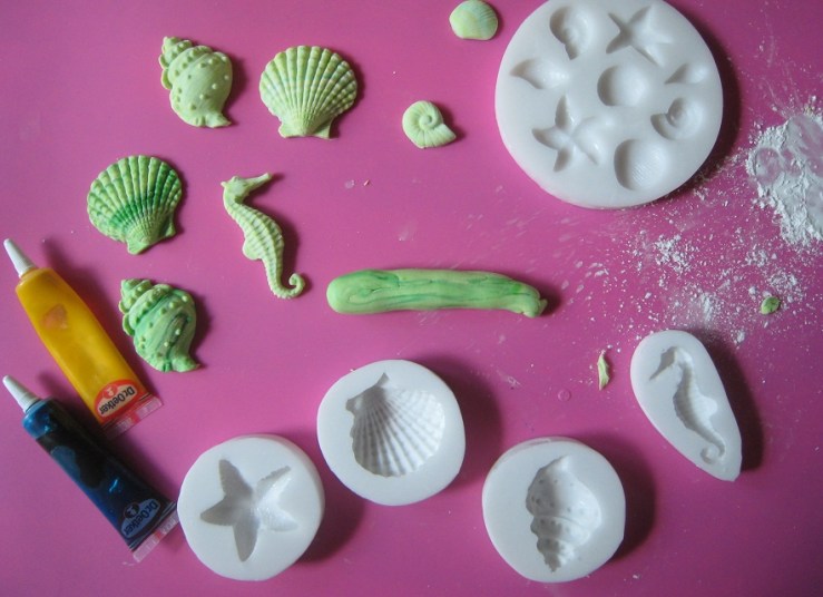 Simpuoiden valmistusta